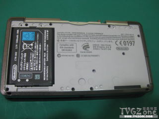 Illustration for article titled Check Out The Inside Of A 3DS